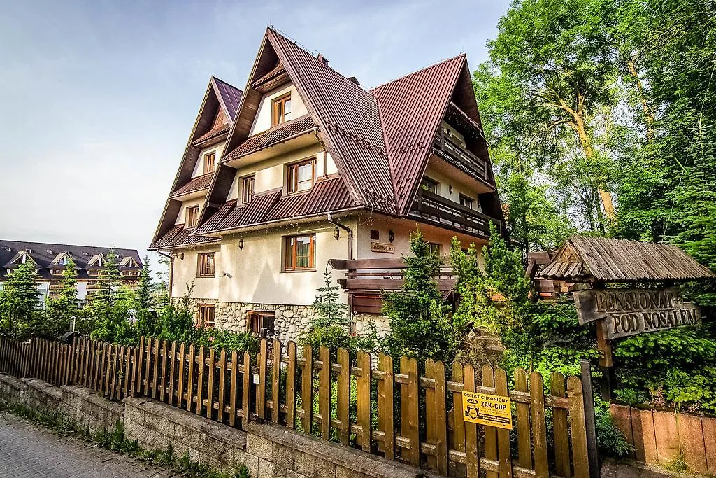 Aparthotel Pod Nosalem Zakopane 3*,