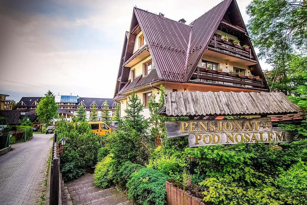 Aparthotel Pod Nosalem Zakopane 3*,