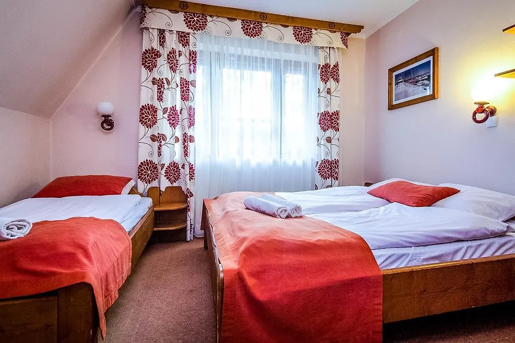 Aparthotel Pod Nosalem Zakopane 3*,